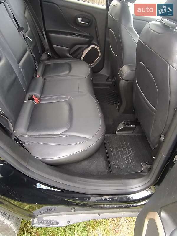 Внедорожник / Кроссовер Jeep Renegade 2016 в Тернополе