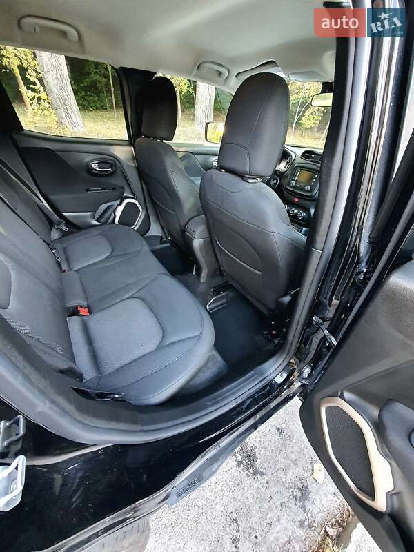 Позашляховик / Кросовер Jeep Renegade 2016 в Києві