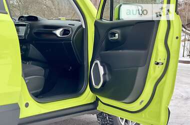 Внедорожник / Кроссовер Jeep Renegade 2018 в 