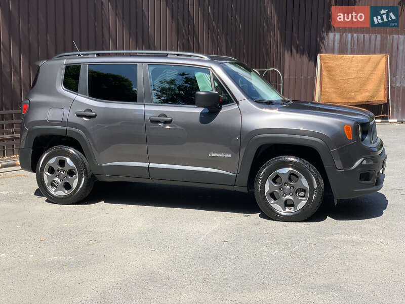 Внедорожник / Кроссовер Jeep Renegade 2017 в Харькове