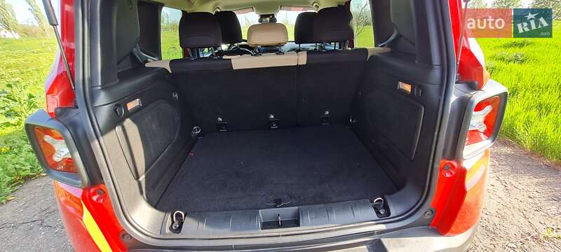 Позашляховик / Кросовер Jeep Renegade 2015 в Харкові