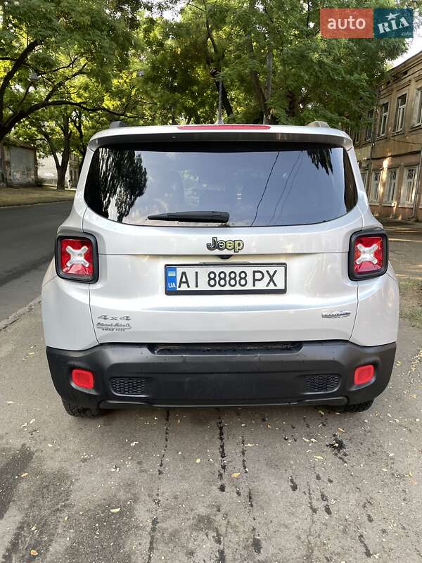 Внедорожник / Кроссовер Jeep Renegade 2016 в Киеве