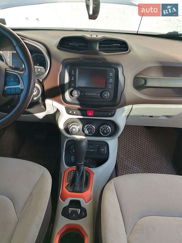 Внедорожник / Кроссовер Jeep Renegade 2015 в Борисполе