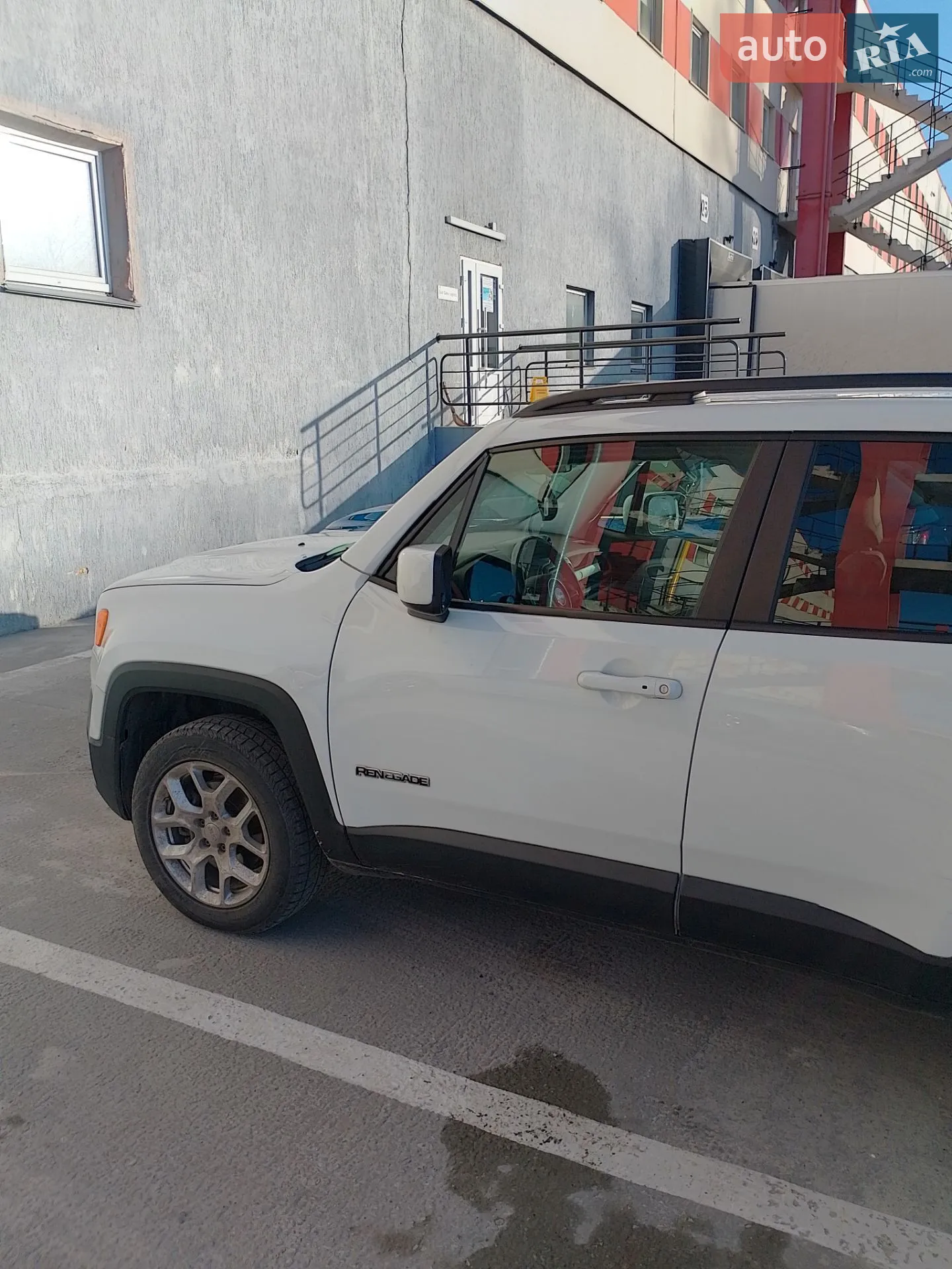 2015 Jeep Renegade - мініатюра 3