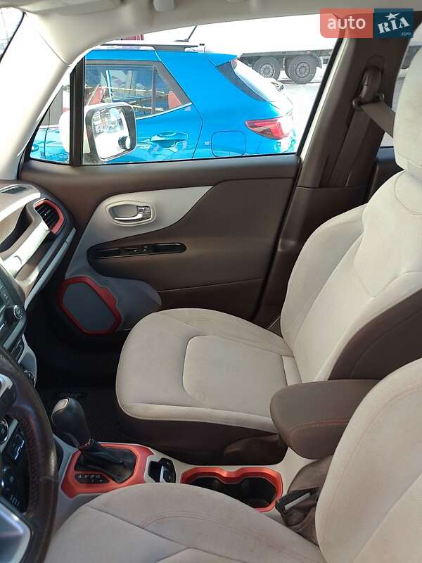 Внедорожник / Кроссовер Jeep Renegade 2015 в Борисполе