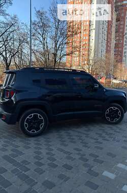 Внедорожник / Кроссовер Jeep Renegade 2016 в Киеве