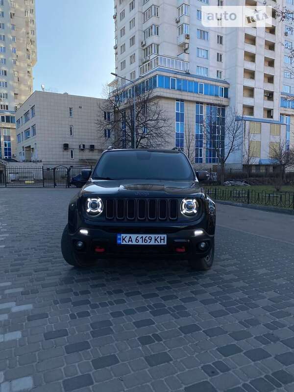 Позашляховик / Кросовер Jeep Renegade 2016 в Києві