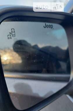 Позашляховик / Кросовер Jeep Renegade 2016 в Дніпрі