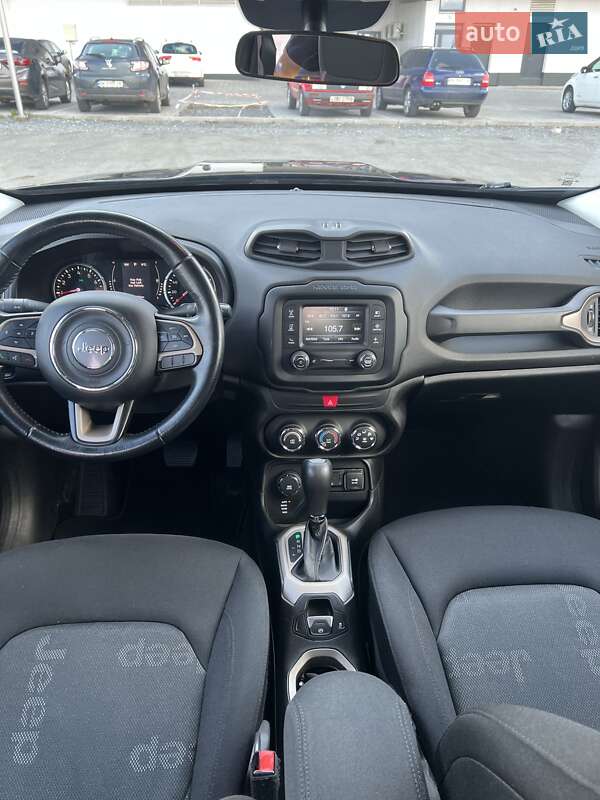 Внедорожник / Кроссовер Jeep Renegade 2016 в Ровно