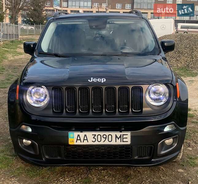 Позашляховик / Кросовер Jeep Renegade 2015 в Чернівцях