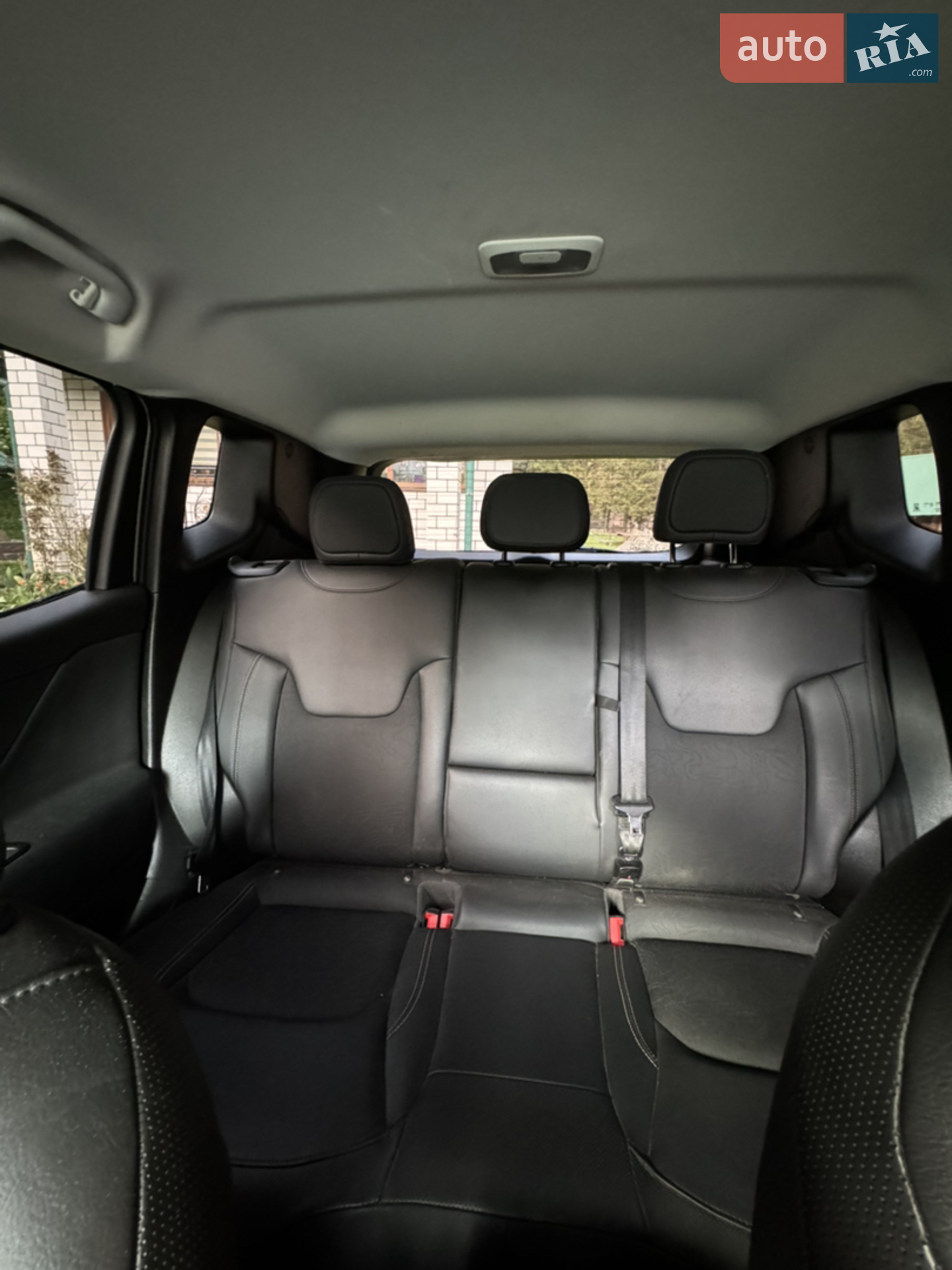 2016 Jeep Renegade - мініатюра 12