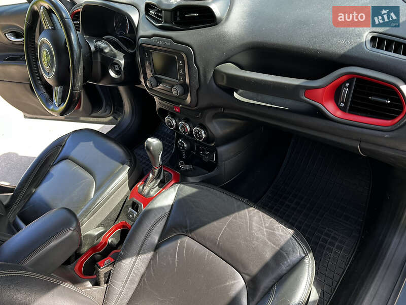 Позашляховик / Кросовер Jeep Renegade 2015 в Броварах