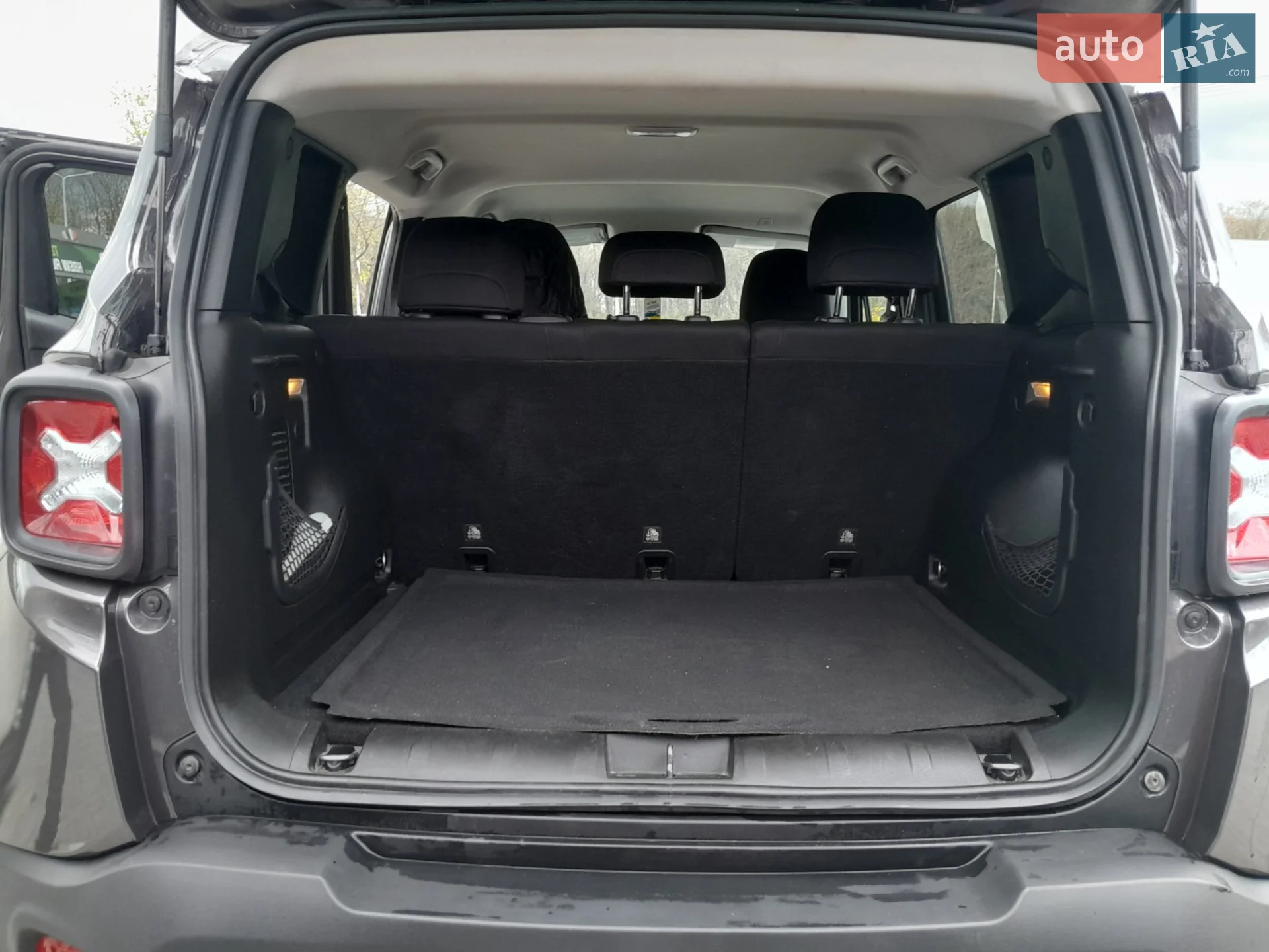 2019 Jeep Renegade - мініатюра 10