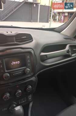 Внедорожник / Кроссовер Jeep Renegade 2018 в 
