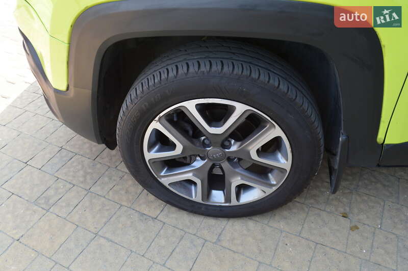 Позашляховик / Кросовер Jeep Renegade 2017 в Львові