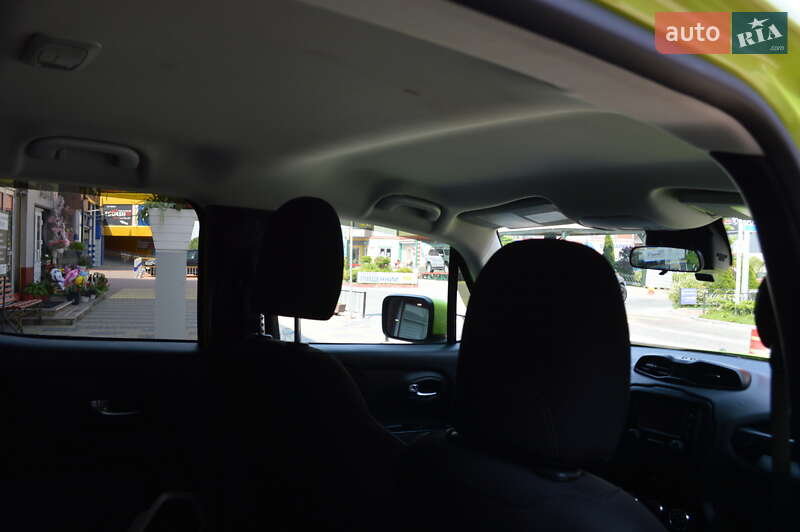 Позашляховик / Кросовер Jeep Renegade 2017 в Львові