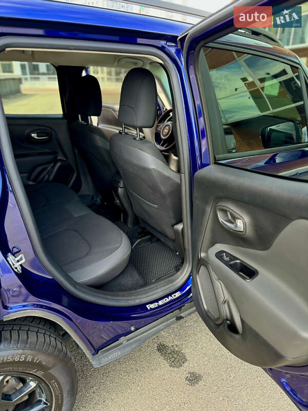 Позашляховик / Кросовер Jeep Renegade 2020 в Вишневому