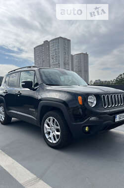 Внедорожник / Кроссовер Jeep Renegade 2016 в Вишневом