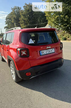 Внедорожник / Кроссовер Jeep Renegade 2016 в 