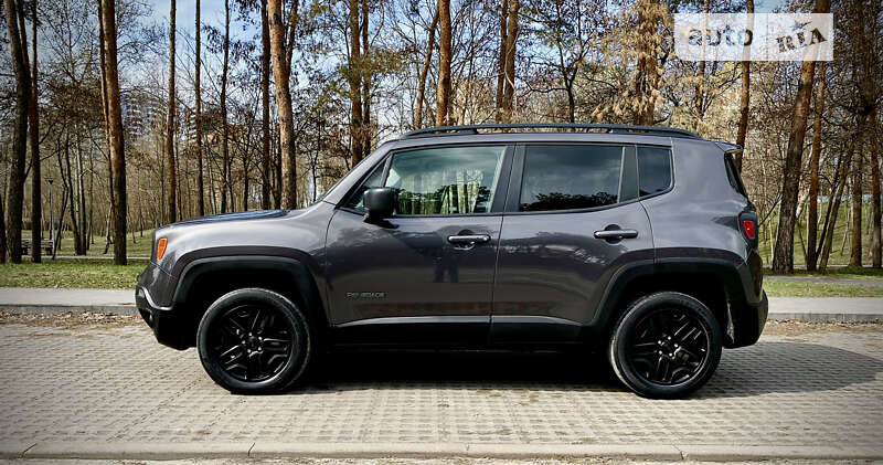 Внедорожник / Кроссовер Jeep Renegade 2018 в Киеве