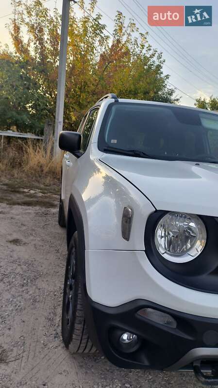 Внедорожник / Кроссовер Jeep Renegade 2018 в Смеле