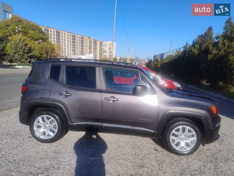Внедорожник / Кроссовер Jeep Renegade 2018 в Черноморске