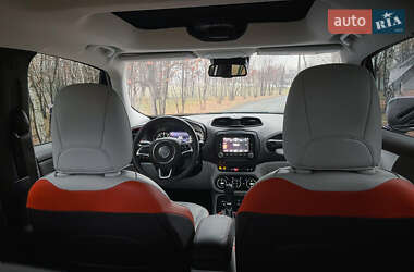 Внедорожник / Кроссовер Jeep Renegade 2015 в Павлограде