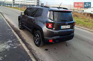 Позашляховик / Кросовер Jeep Renegade 2016 в Василькові