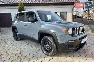 Позашляховик / Кросовер Jeep Renegade 2016 в Чернівцях