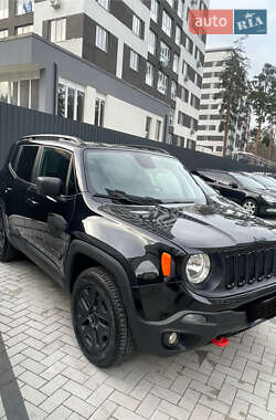 Внедорожник / Кроссовер Jeep Renegade 2018 в 