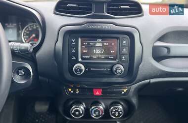 Внедорожник / Кроссовер Jeep Renegade 2016 в Ровно