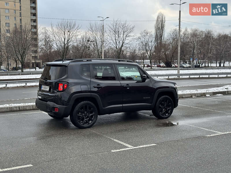 Позашляховик / Кросовер Jeep Renegade 2016 в Києві