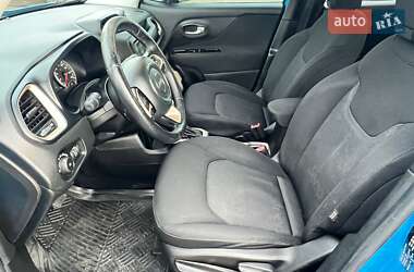 Позашляховик / Кросовер Jeep Renegade 2015 в 