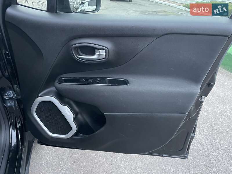 Внедорожник / Кроссовер Jeep Renegade 2020 в Одессе