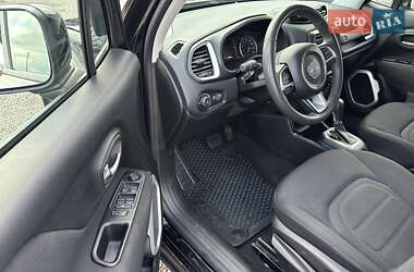 Внедорожник / Кроссовер Jeep Renegade 2019 в Ровно