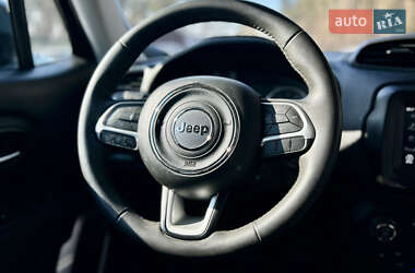Внедорожник / Кроссовер Jeep Renegade 2018 в 