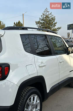 Внедорожник / Кроссовер Jeep Renegade 2021 в 