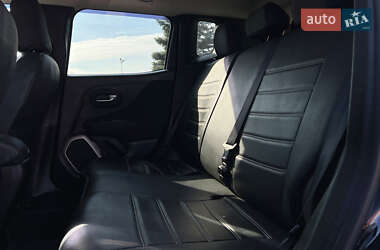 Позашляховик / Кросовер Jeep Renegade 2015 в 