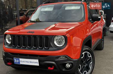 Позашляховик / Кросовер Jeep Renegade 2016 в Києві