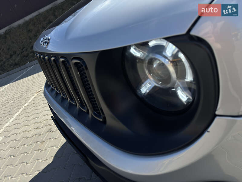 Внедорожник / Кроссовер Jeep Renegade 2018 в Чемеровцах