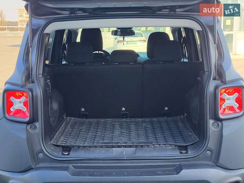Позашляховик / Кросовер Jeep Renegade 2016 в Києві