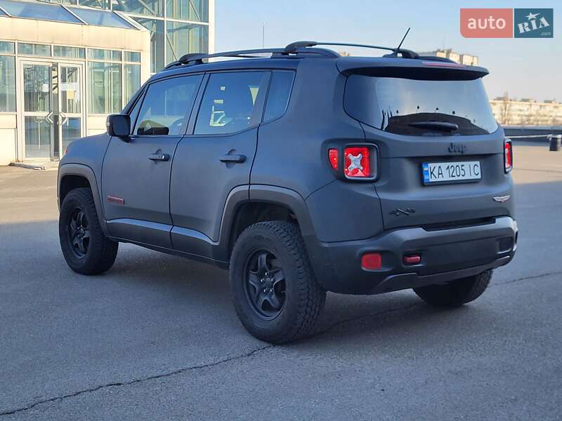 Позашляховик / Кросовер Jeep Renegade 2016 в Києві