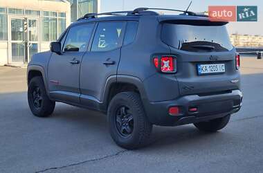 Внедорожник / Кроссовер Jeep Renegade 2016 в 