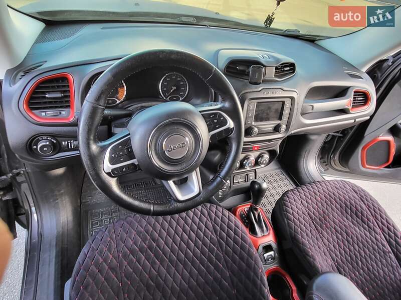 Позашляховик / Кросовер Jeep Renegade 2016 в Києві