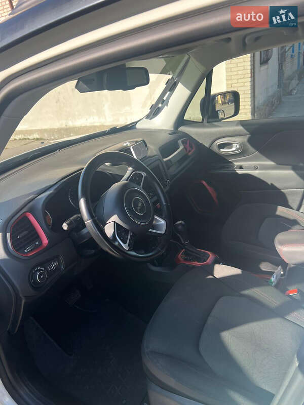 Внедорожник / Кроссовер Jeep Renegade 2016 в Киеве