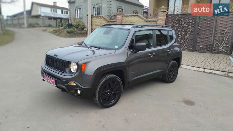 Внедорожник / Кроссовер Jeep Renegade 2018 в Дубно