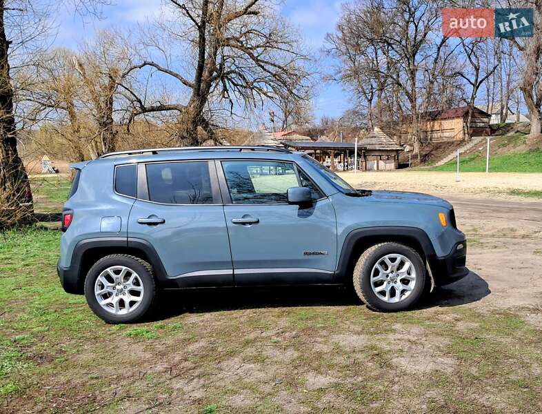 Внедорожник / Кроссовер Jeep Renegade 2018 в Валках