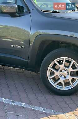 Внедорожник / Кроссовер Jeep Renegade 2020 в 