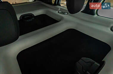 Внедорожник / Кроссовер Jeep Renegade 2016 в 