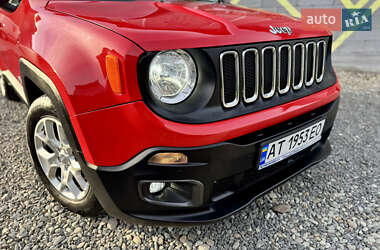 Внедорожник / Кроссовер Jeep Renegade 2016 в 
